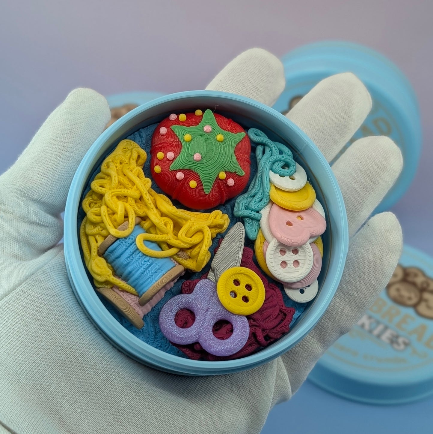 Grandma’s Sewing Tin - Nostalgic Clicker